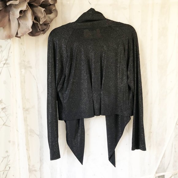 Clientele tie front cover up - Picture 3 of 7